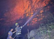 Dua Hari Beruntun, Tim Gabungan Polda Gorontalo Jinakkan Karhutla di Bone Bolango