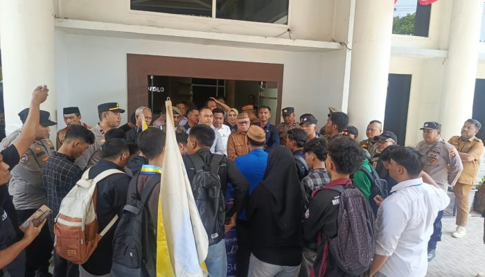 Didemo Kader PMII, Bupati Gorontalo Dituntut Copot Kadis PUPR