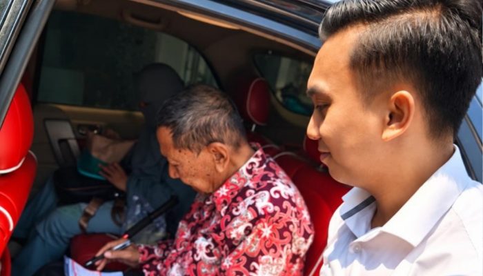 Sistem Jemput Bola, BRI Limboto Layani Nasabah Sakit Hingga Ke Kendaraan